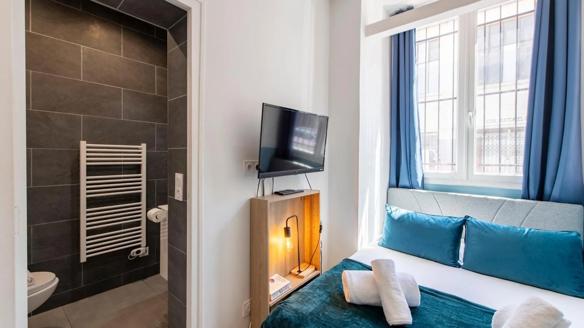 Apartamento Parisian Getaway For Two In Iconic Montmartre Neighborhood Francia
