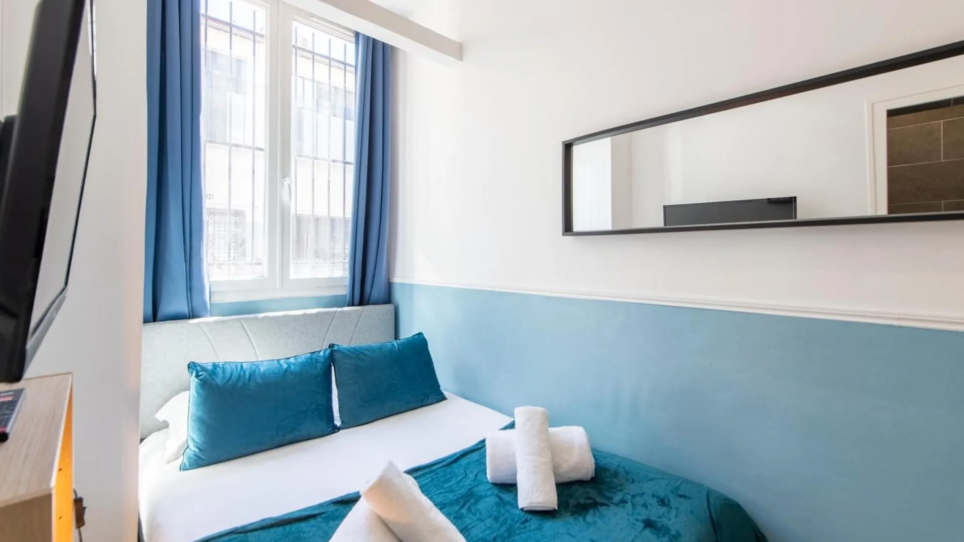 Apartamento Parisian Getaway For Two In Iconic Montmartre Neighborhood 0*,  Francia